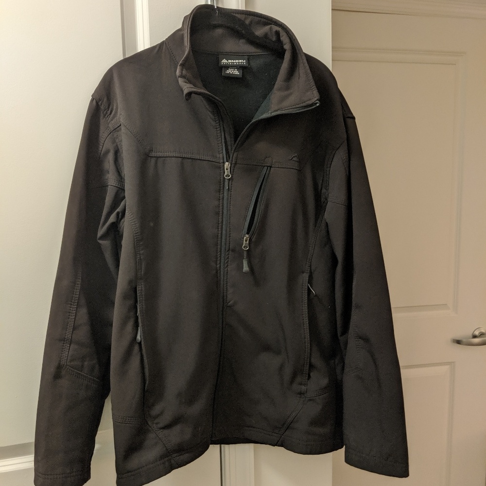 Snozu - Black Zip Up